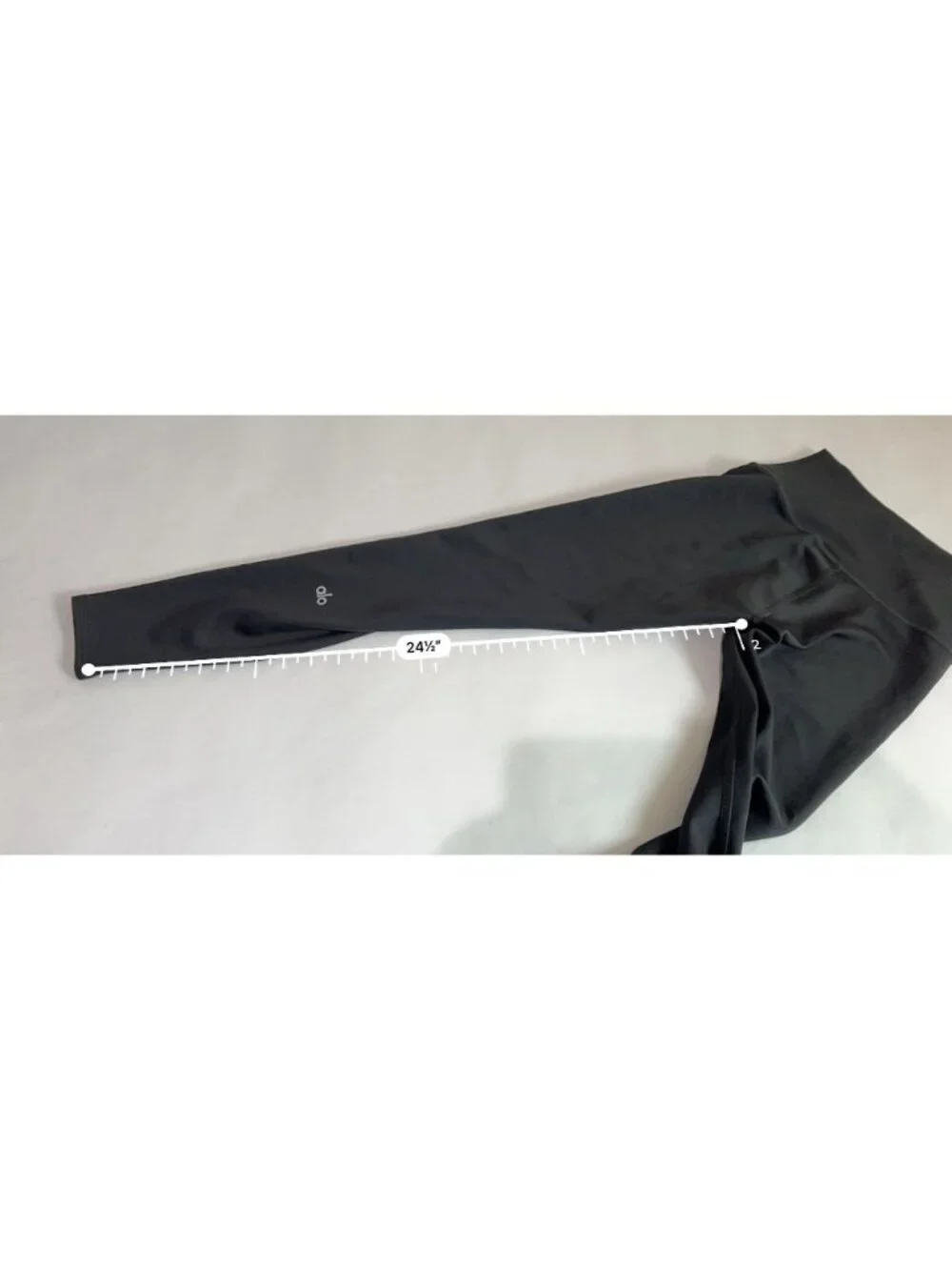 ALO Yoga High-Waist Airlift 7/8 Leggings in Anthracite